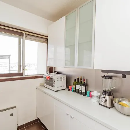 Studio 25 M With Balcony And City View شقة *